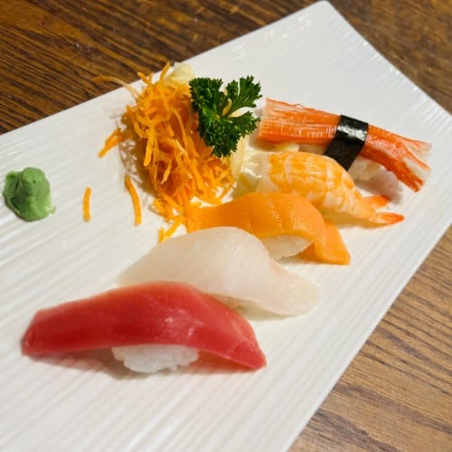 Sushi Appetizer 5 Pieces.
